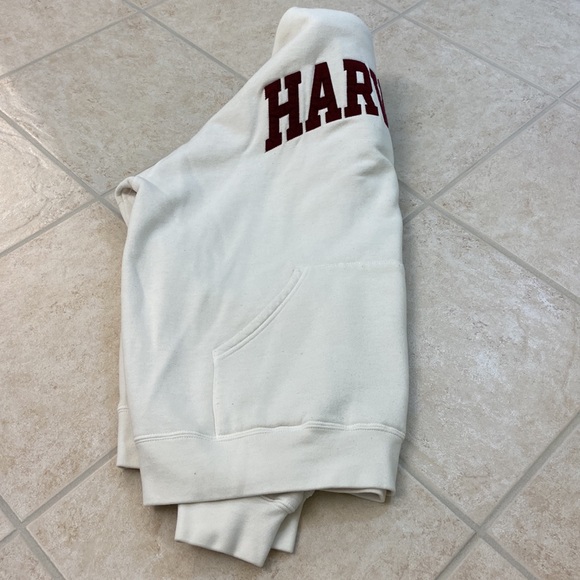 Harvard - Picture 5 of 14